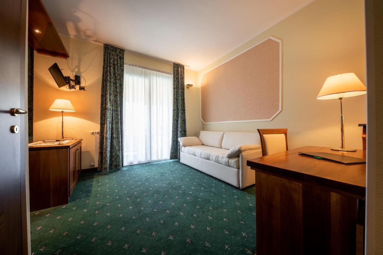 Hotel Elena Saint-Vincent Room photo